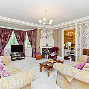 Apartment Luxury 3-bedroom With Stunning Views At Ramsay Garden, Edinburgh